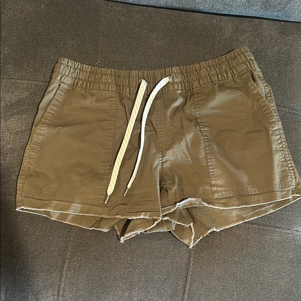 Vuori Vintage Ripstop‎ Pull On Drawstring Khaki Shorts